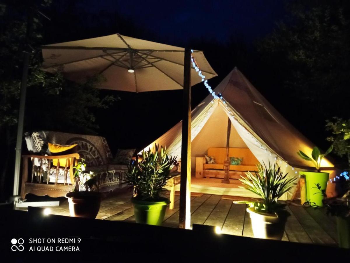 Tente Safari Lodge Dans Foret Luxuriante Vielle-Tursan Екстериор снимка